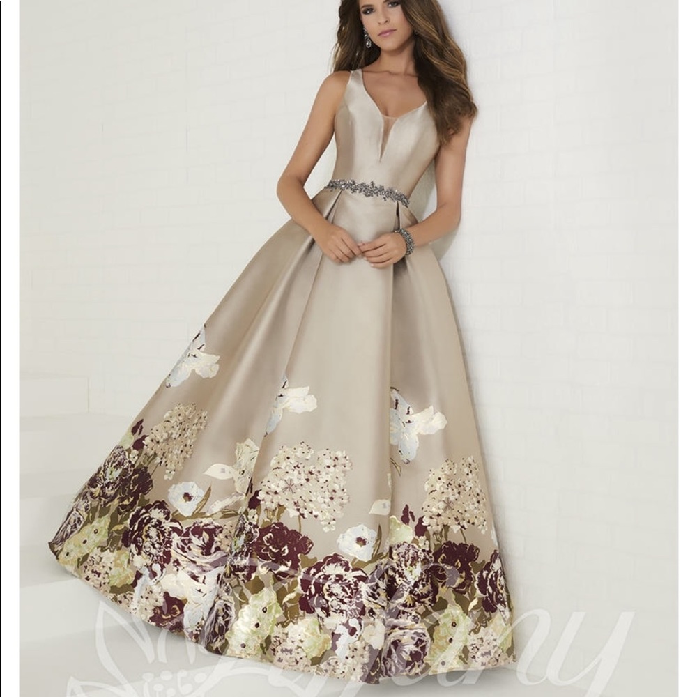 Tiffany prom dress
